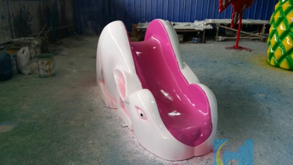 戏水小品